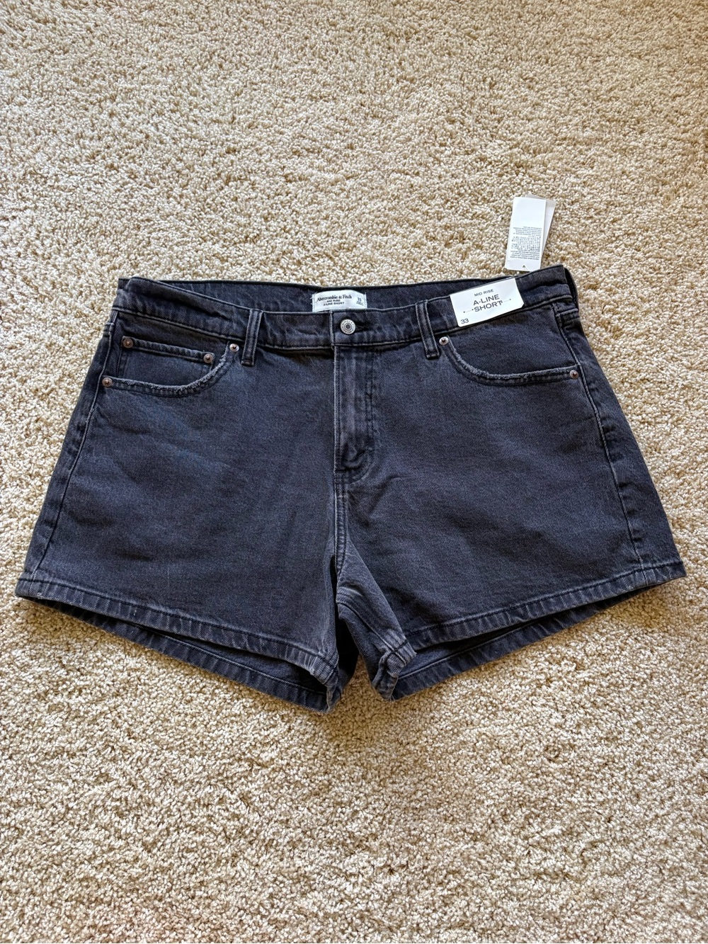 NWT Abercrombie & Fitch Mid Rise A Line Denim Shorts Washed Black Size 33